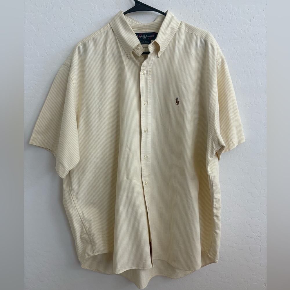 Ralph Lauren Yellow Seersucker Short Sleeve Button Down Shirt. Mens XL WITH FLAW